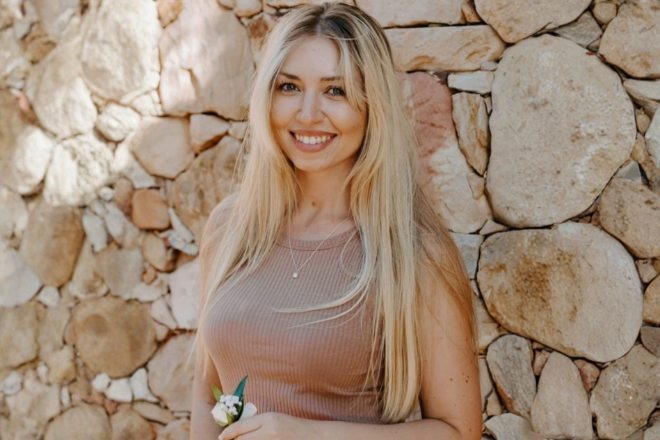 Alexandra Carp